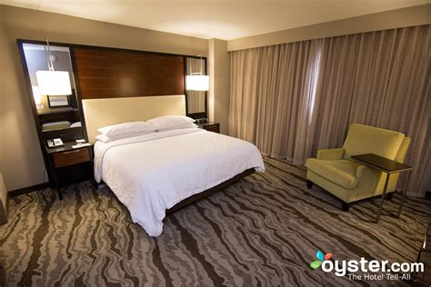 What to Expect When You Stay at an Embassy Suites.